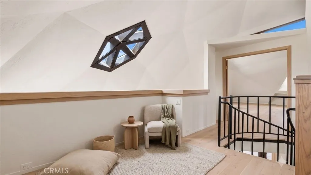 Disclaimer: Some photos have been virtually staged to illustrate the property’s potential. Furnishings and décor shown are not included in the sale.