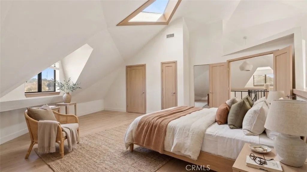 Disclaimer: Some photos have been virtually staged to illustrate the property’s potential. Furnishings and décor shown are not included in the sale.