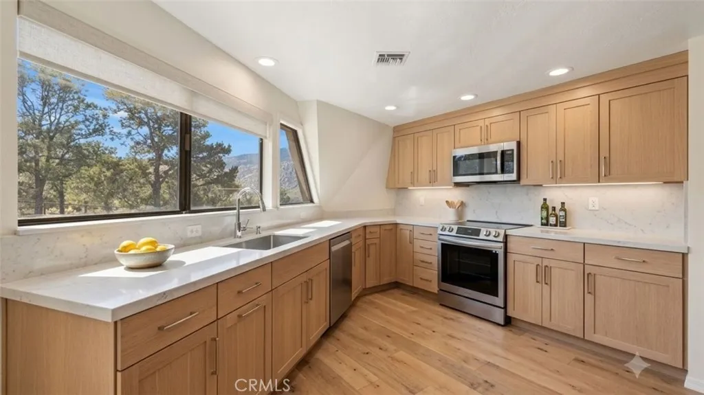 Disclaimer: Some photos have been virtually staged to illustrate the property’s potential. Furnishings and décor shown are not included in the sale.



