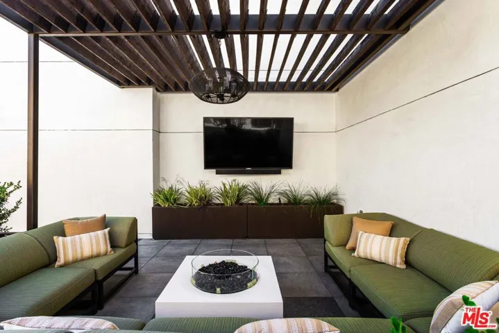 1333 S Orange Grove Avenue Ph501, Los Angeles, California 90019