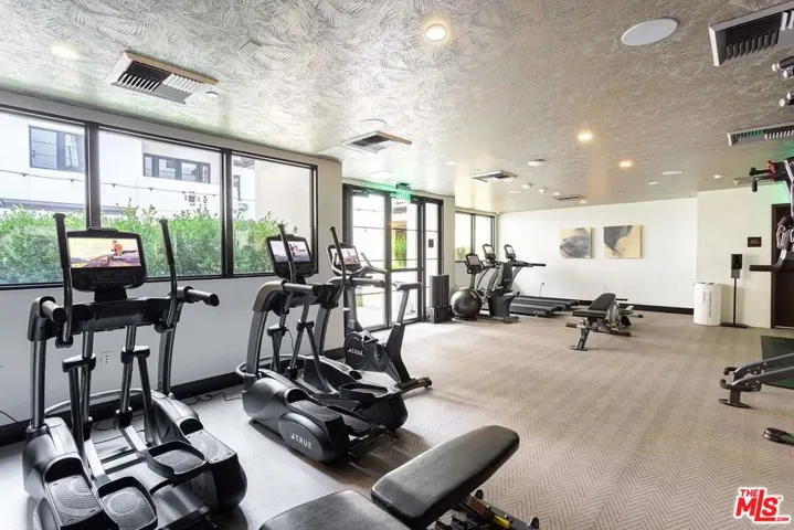 1333 S Orange Grove Avenue Ph501, Los Angeles, California 90019