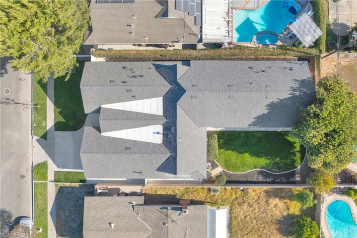 12151 Reagan, Los Alamitos, California 90720