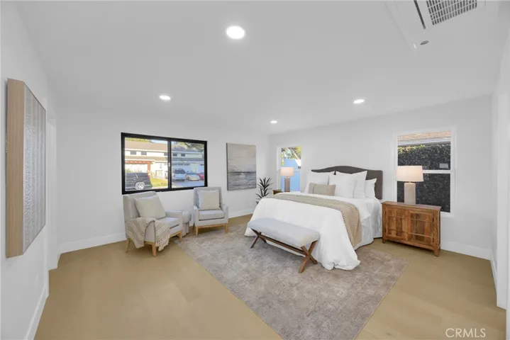 12151 Reagan, Los Alamitos, California 90720