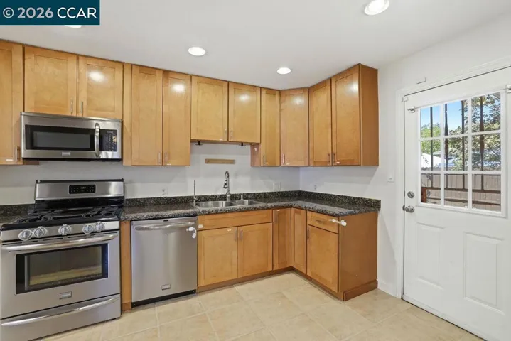 3561 Sophia Way, Sacramento, California 95820