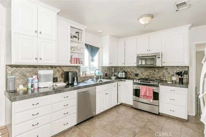 17209 E Floral, Reedley, California 93654