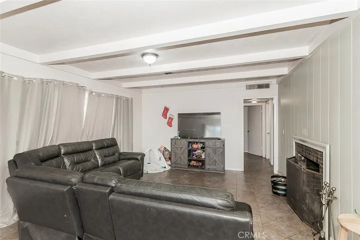17209 E Floral, Reedley, California 93654