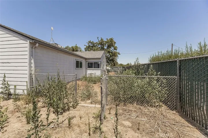 17209 E Floral, Reedley, California 93654