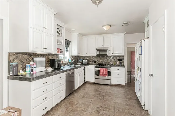 17209 E Floral, Reedley, California 93654