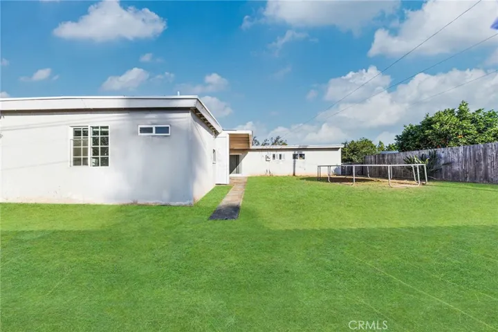 11529 Starlight Avenue, Whittier, California 90604