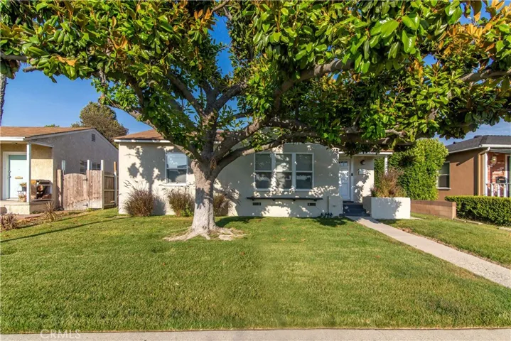 3820 Clark, Long Beach, California 90808