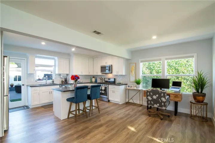 3820 Clark, Long Beach, California 90808