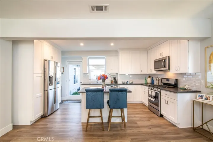 3820 Clark, Long Beach, California 90808