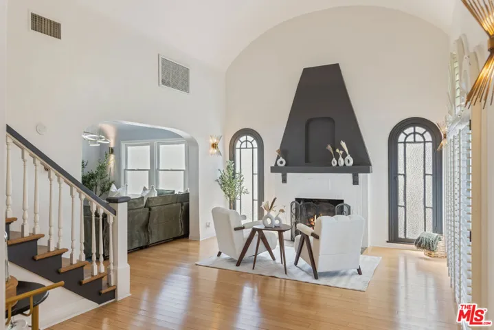 6316 Drexel Avenue, Los Angeles, California 90048