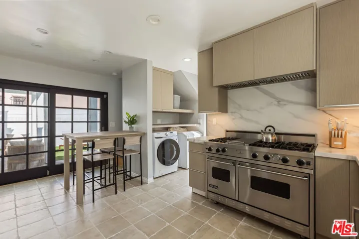 6316 Drexel Avenue, Los Angeles, California 90048
