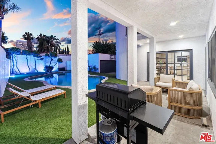6316 Drexel Avenue, Los Angeles, California 90048