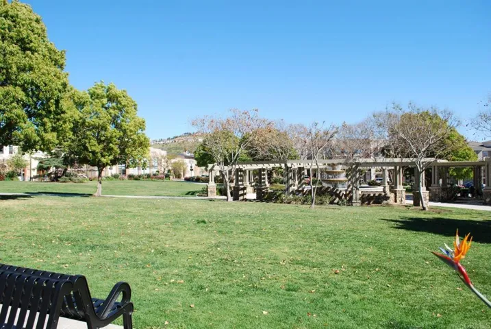 San Elijo fountain park across the street
