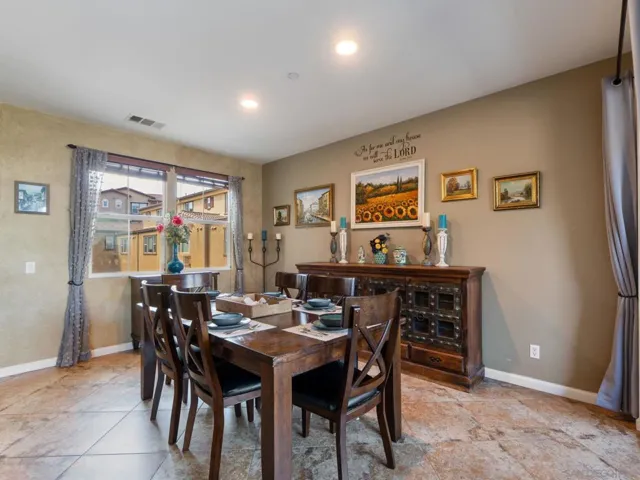 , Santee, California 92071