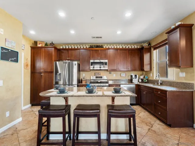 , Santee, California 92071