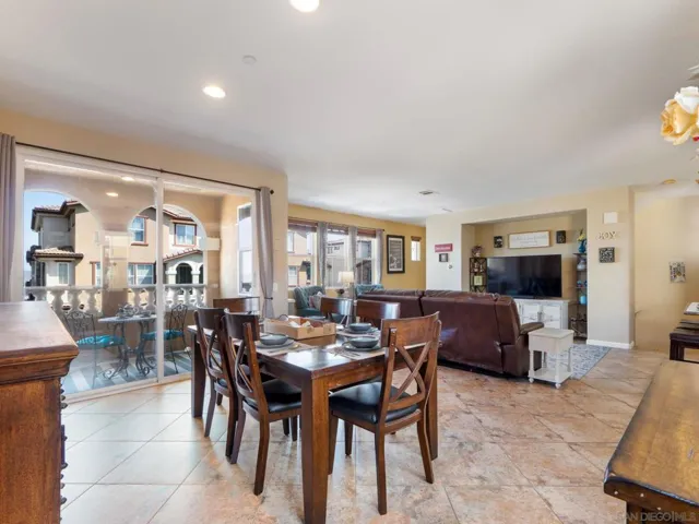 , Santee, California 92071