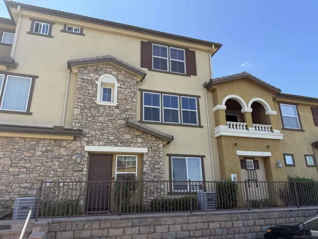 , Santee, California 92071