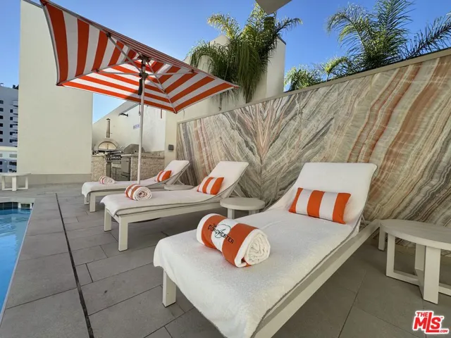 10520 Wilshire Boulevard 701, Los Angeles, California 90024