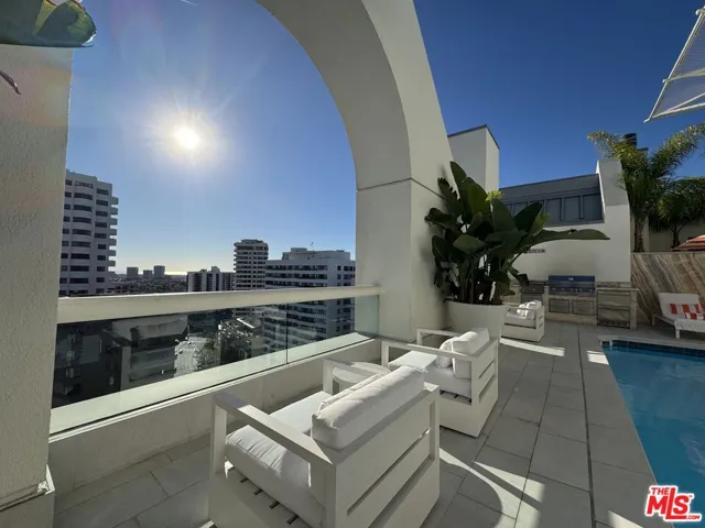10520 Wilshire Boulevard 701, Los Angeles, California 90024