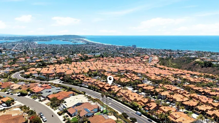 , La Jolla, California 92037