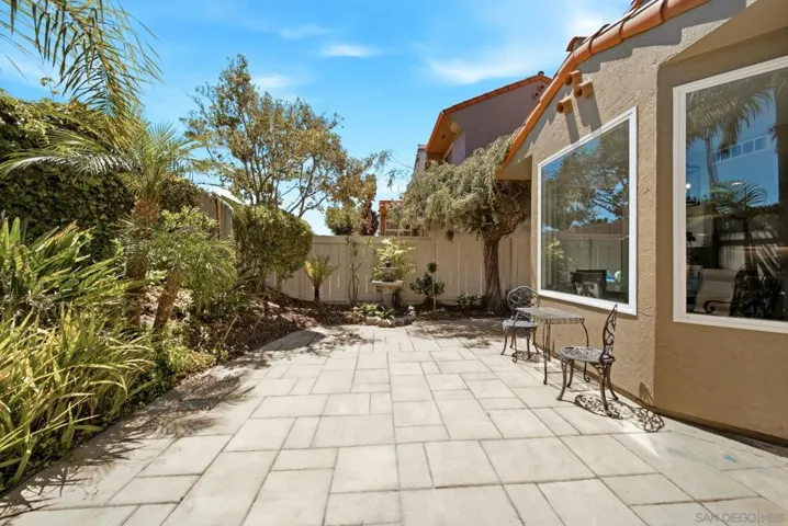 , La Jolla, California 92037