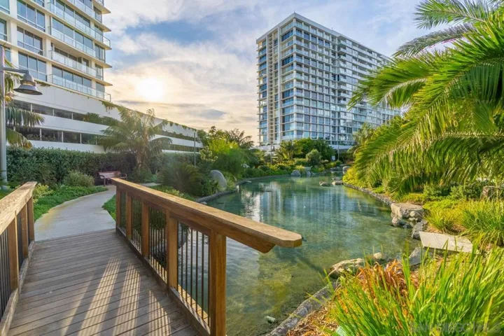 1810 Avenida Del Mundo 1606, Coronado, California 92118