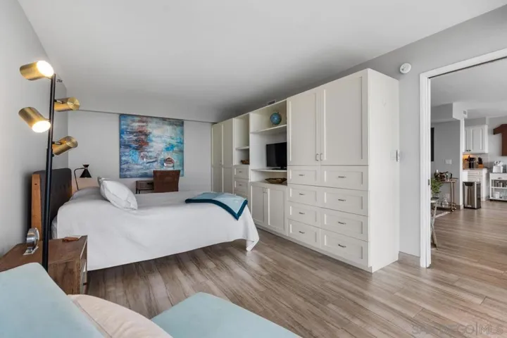 1810 Avenida Del Mundo 1606, Coronado, California 92118