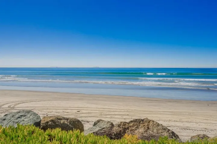 1810 Avenida Del Mundo 1606, Coronado, California 92118