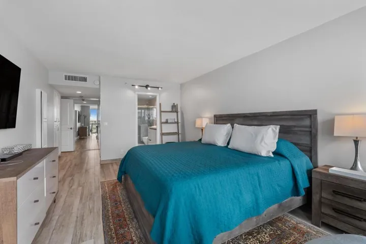 1810 Avenida Del Mundo 1606, Coronado, California 92118
