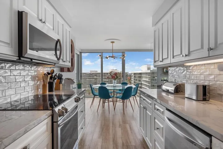 1810 Avenida Del Mundo 1606, Coronado, California 92118