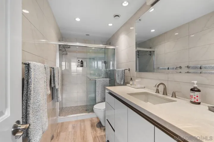 1810 Avenida Del Mundo 1606, Coronado, California 92118