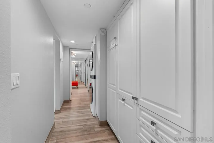 1810 Avenida Del Mundo 1606, Coronado, California 92118