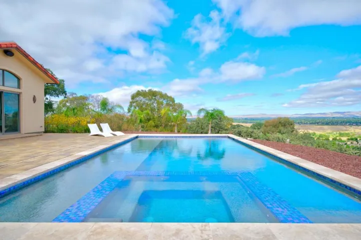 5 Winding Oaks Drive, Pleasanton, California 94566