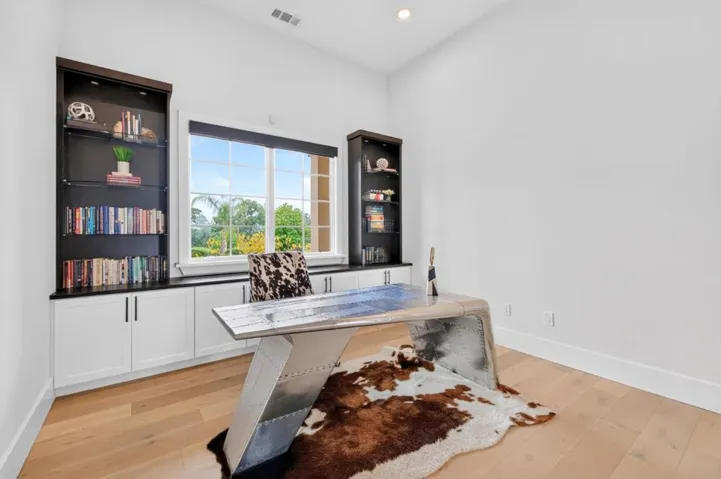 5 Winding Oaks Drive, Pleasanton, California 94566