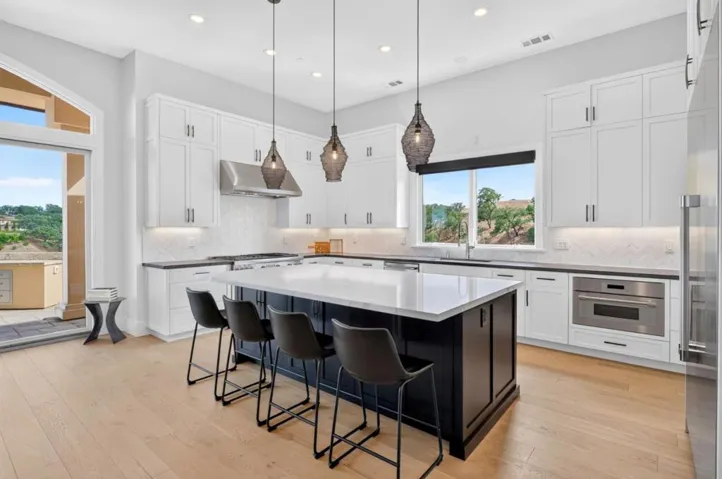 5 Winding Oaks Drive, Pleasanton, California 94566