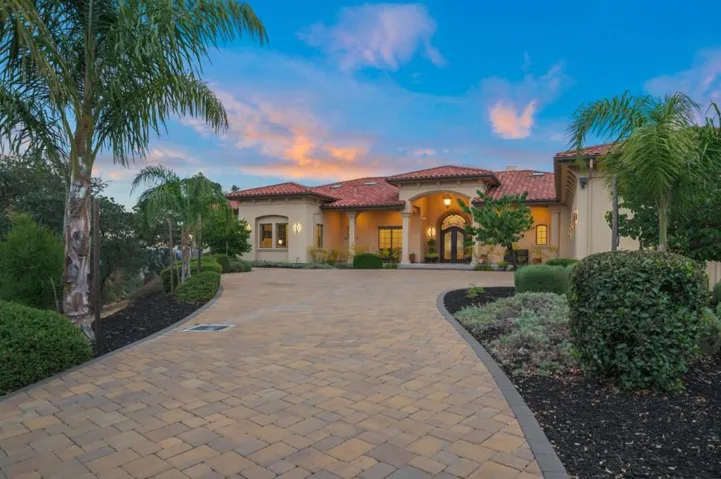 5 Winding Oaks Drive, Pleasanton, California 94566