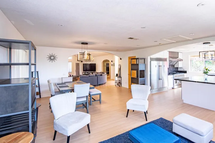 2715 S Centre City Parkway, Escondido, California 92025