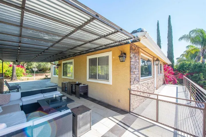 2715 S Centre City Parkway, Escondido, California 92025
