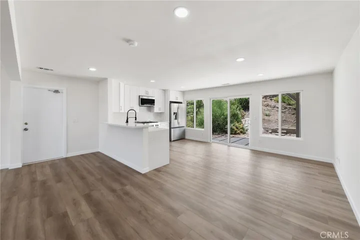 12487 Lomica, San Diego, California 92128
