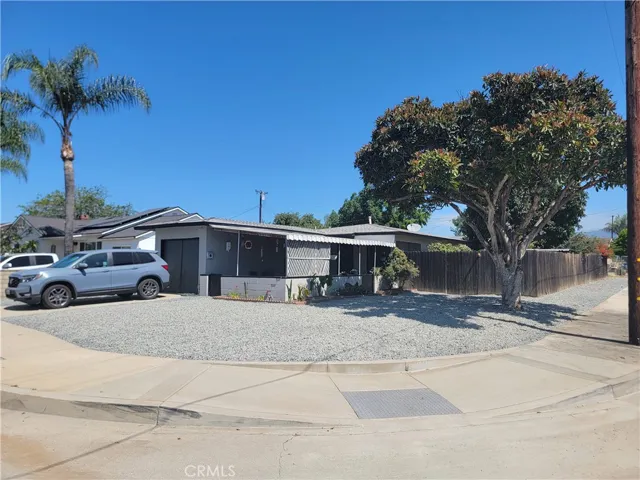 295 E Grevillia, Pomona, California 91767