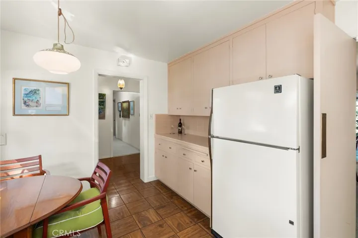 Lots of storage in the kitchen