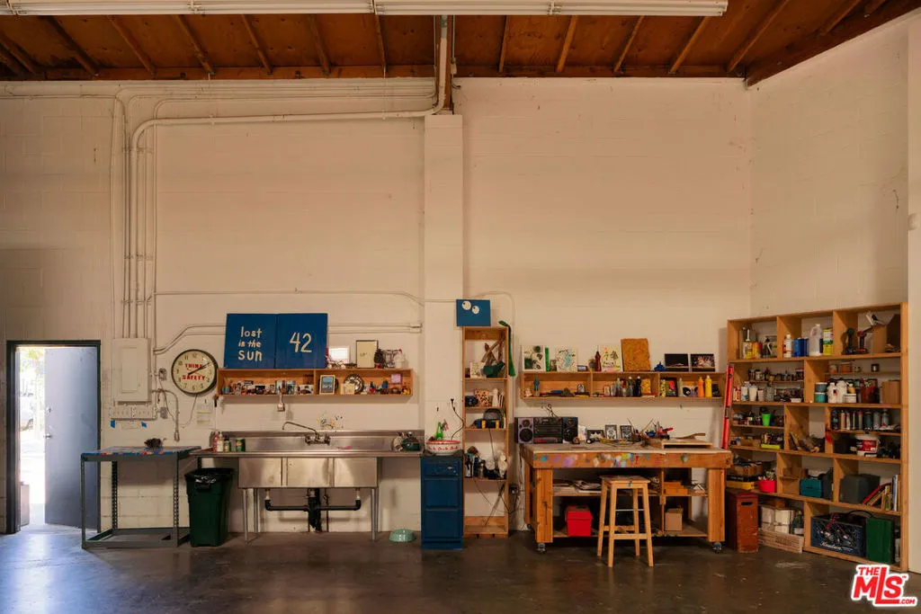 2860 Glenview Avenue, Los Angeles, California 90039 — photo 4