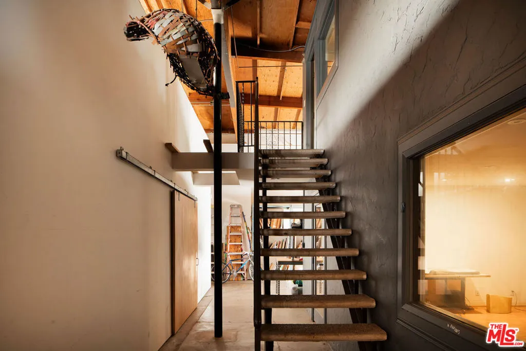 2860 Glenview Avenue, Los Angeles, California 90039 — photo 5