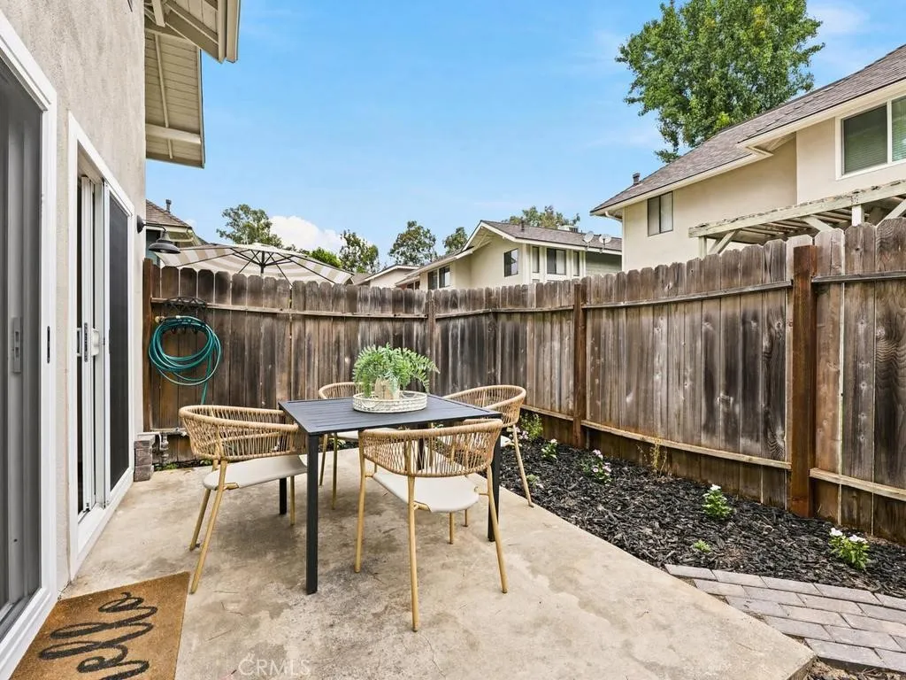 Gated private patio/yard.