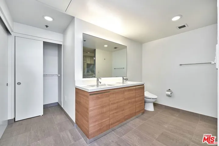 3785 Wilshire Boulevard 2008, Los Angeles, California 90010