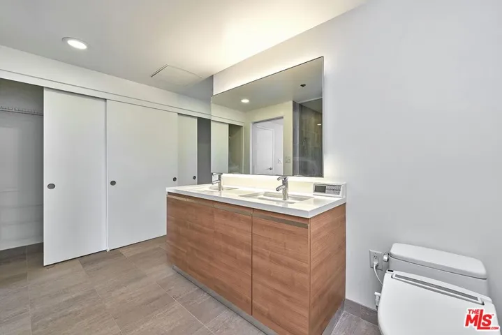 3785 Wilshire Boulevard 2008, Los Angeles, California 90010