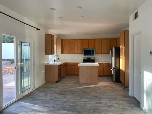 32808 Caserta Drive, Temecula, California 92592